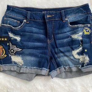 Maurice’s jean shorts with patches